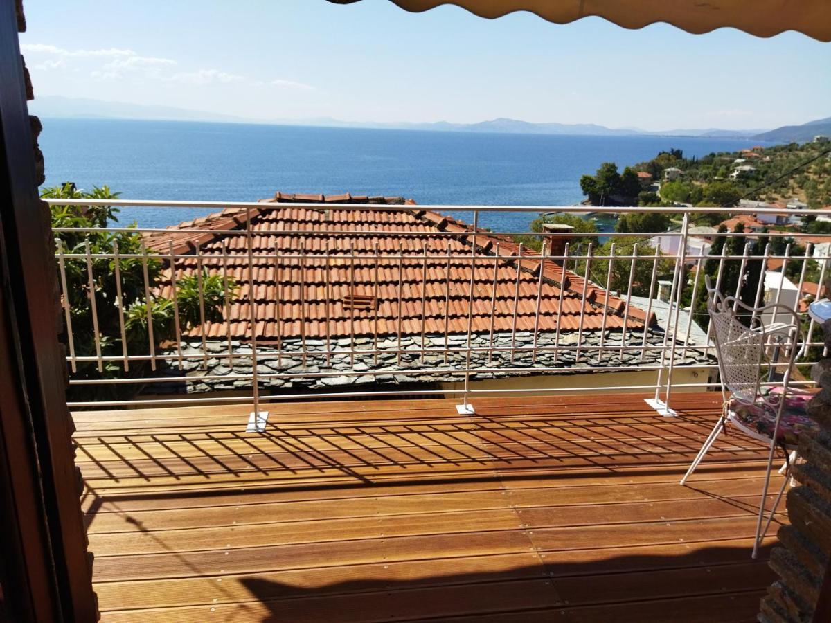 Villa ¨Με Θέα Το Ηλιοβασίλεμα¨ Áfissos Exterior foto