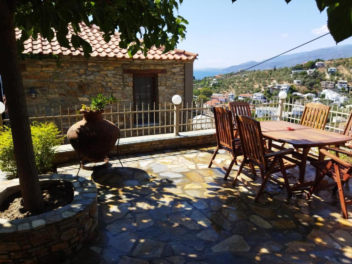 Villa ¨Με Θέα Το Ηλιοβασίλεμα¨ Áfissos Exterior foto
