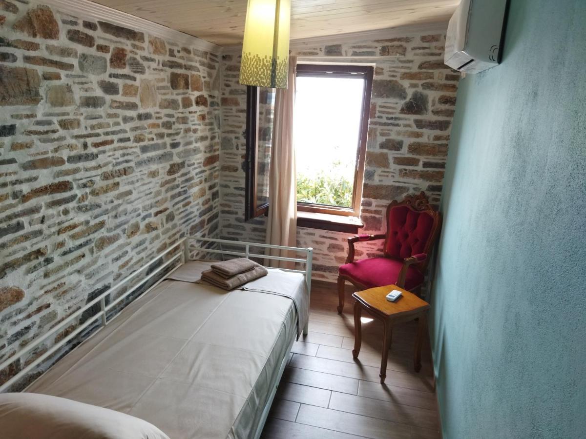 Villa ¨Με Θέα Το Ηλιοβασίλεμα¨ Áfissos Exterior foto